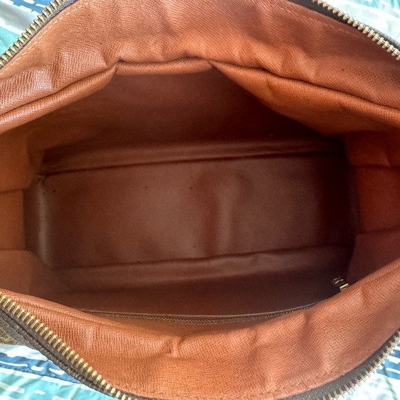 Vintage Louis Vuitton Boulogne authentic shoulder bag with original dust bag - Picture 10 of 13